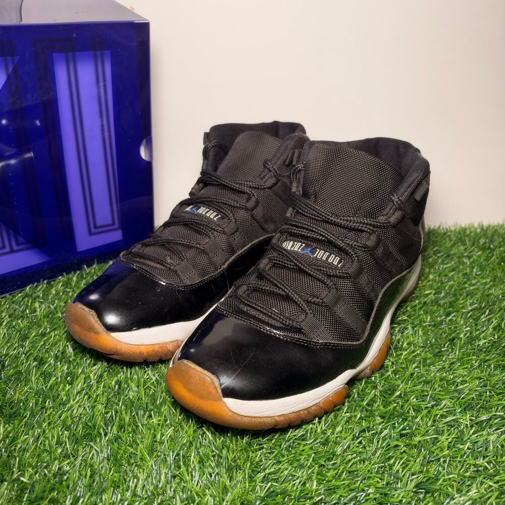 Size 10 - Jordan 11 Space Jam OG 2009